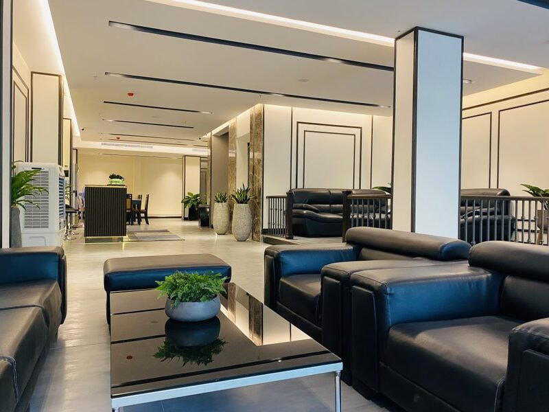 BAO CHE THANG MÁY TẠI KHÁCH SẠN CENTRAL